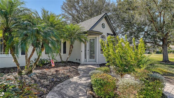 Property Photo:  2098 Palm View Road  FL 34240 