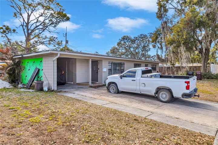 Property Photo:  6420 Appian Way  FL 32807 