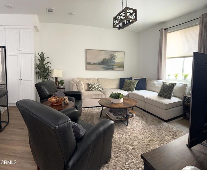 Property Photo:  1939 Meyer Court  CA 93060 