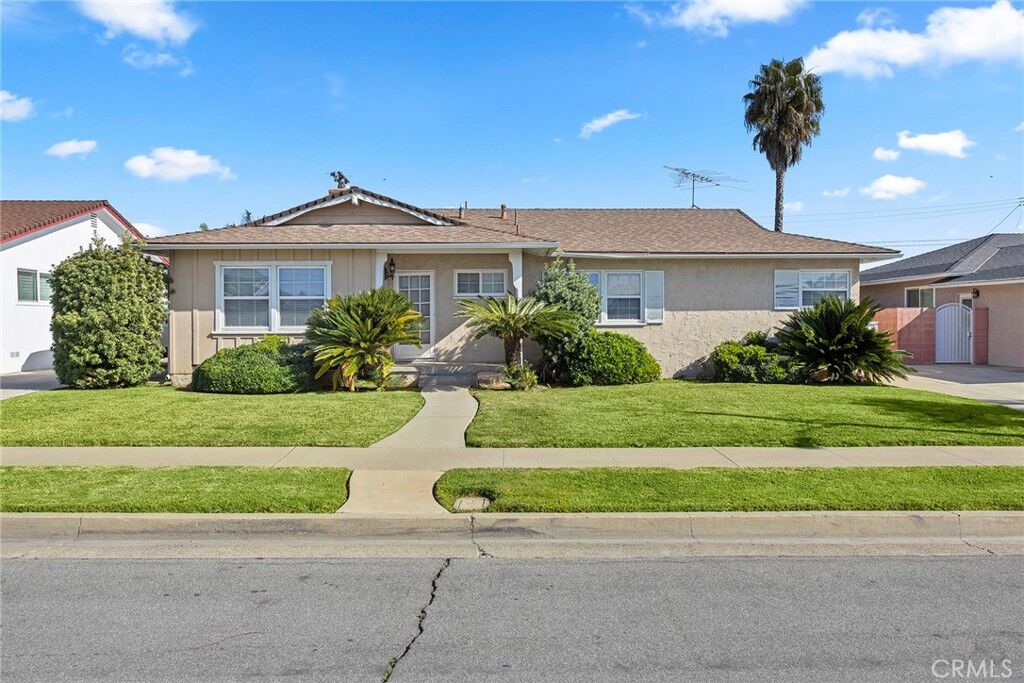 Property Photo:  340 Deanna Street  CA 90631 