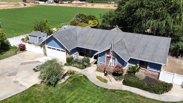 Property Photo:  1137 Apricot Avenue  CA 95363 