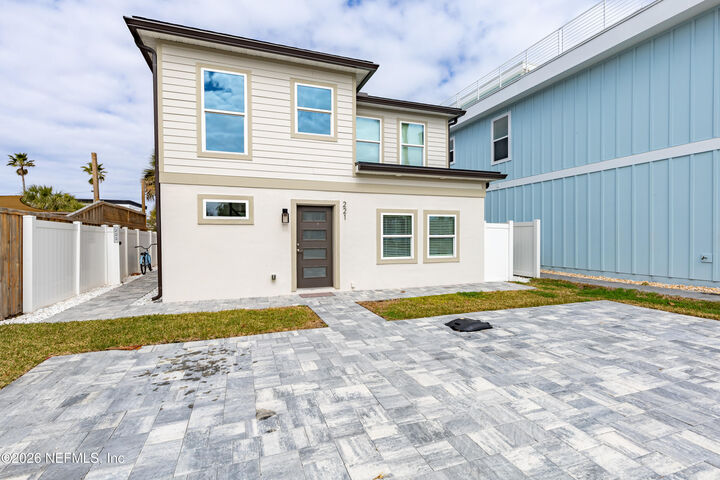 Property Photo: 221 19th Avenue N A FL 32250