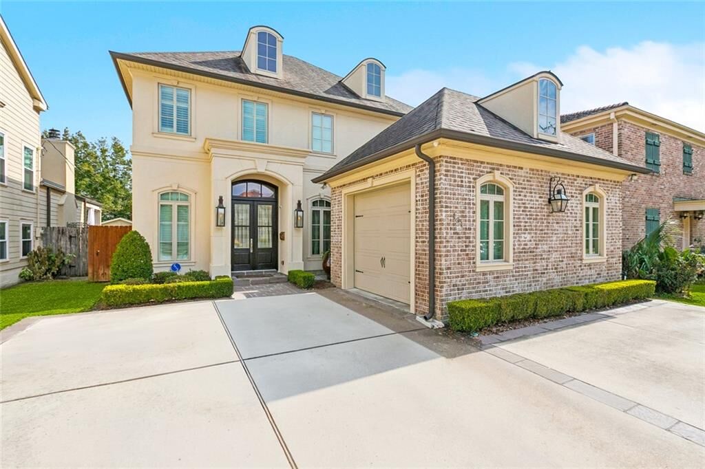 Property Photo: 131 Arlington Drive LA 70001