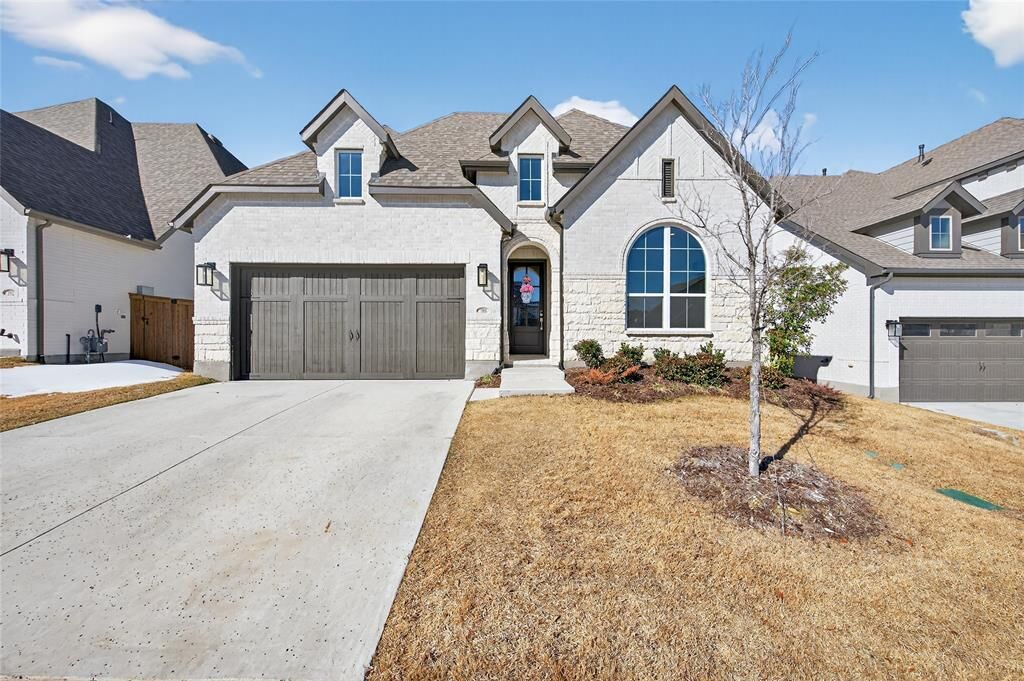 Property Photo:  1908 Tolleson Drive  TX 76008 