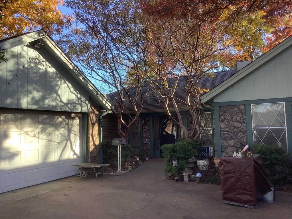 Property Photo:  622 Madison Court  TX 75137 