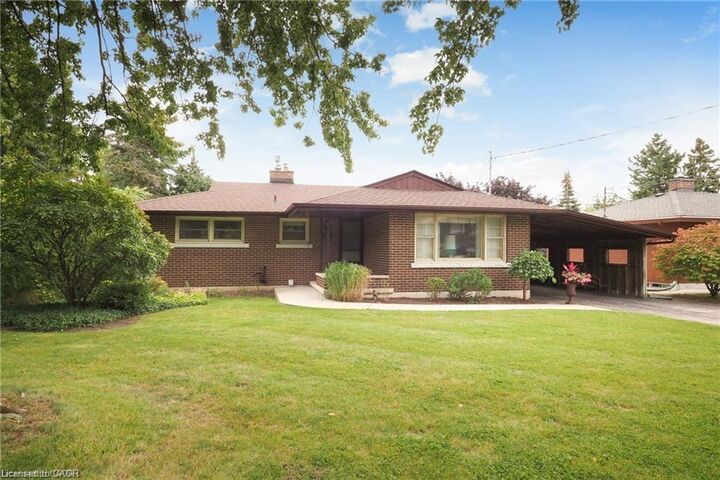 Property Photo:  189 Gatewood Road  ON N2M 4E3 