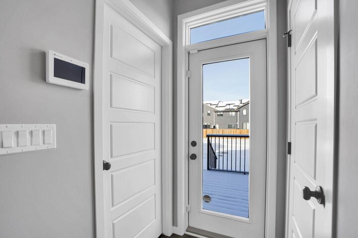 Property Photo:  173 Setonstone Green SE  AB T3M 3S2 