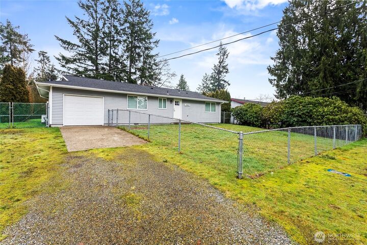 Property Photo:  10621 S 12th Avenue Ct S  WA 98444 