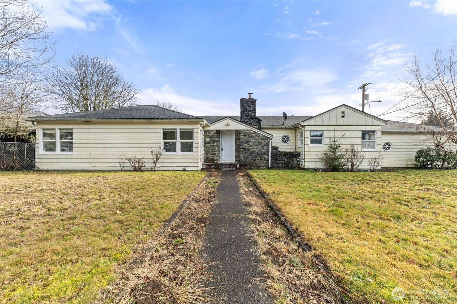 Property Photo: 189 4th Street WA 98356