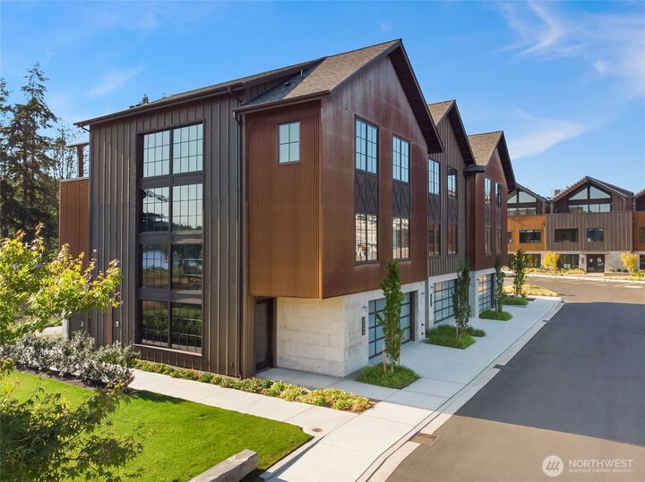 Property Photo:  4533  Flying Goat Avenue NE D240  WA 98110 