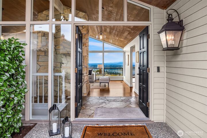 Property Photo:  4436  140th Avenue SE  WA 98006 