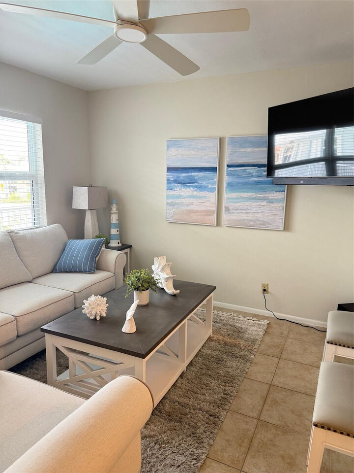 Property Photo:  4658 Bougainvilla Drive 59  FL 33308 