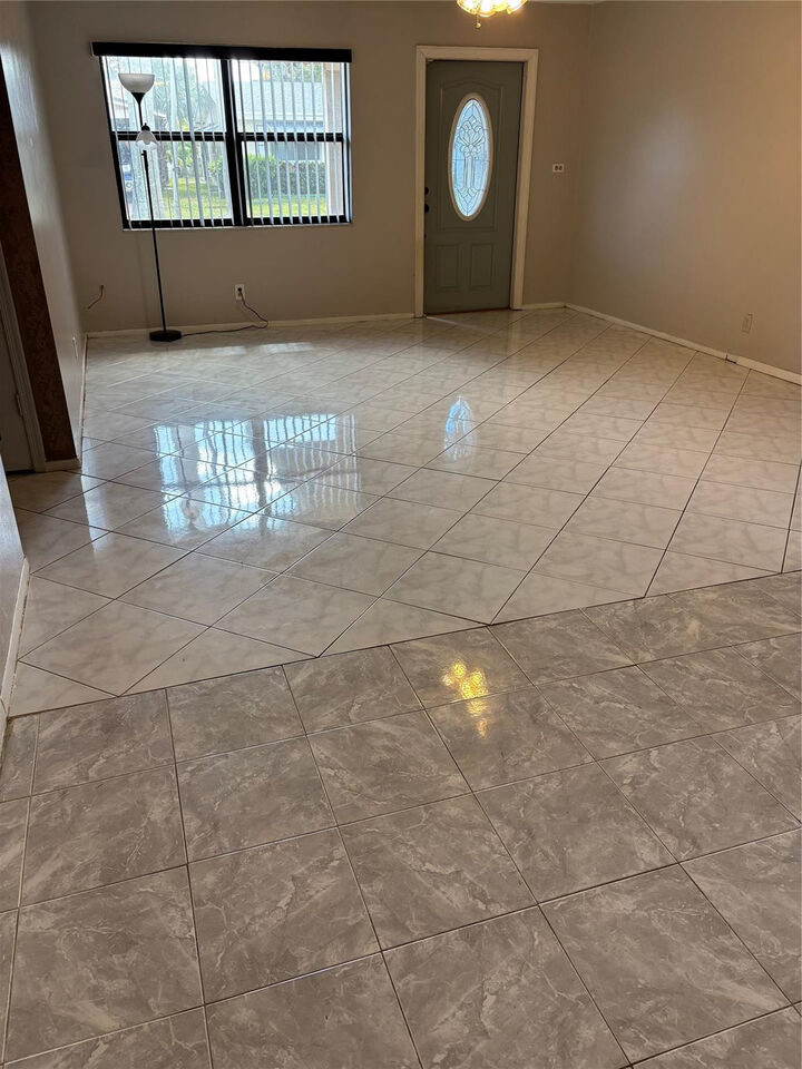 Property Photo:  7105 NW 57th Court  FL 33321 