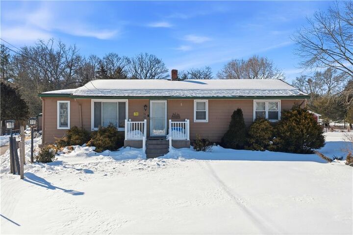 Property Photo:  16 Oak Street  RI 02804 