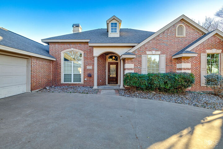 Property Photo: 1403 S Crossings Court TX 76904