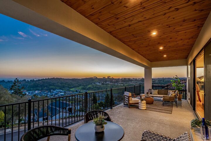 Property Photo:  3608 Orbetello Court  CA 95404 