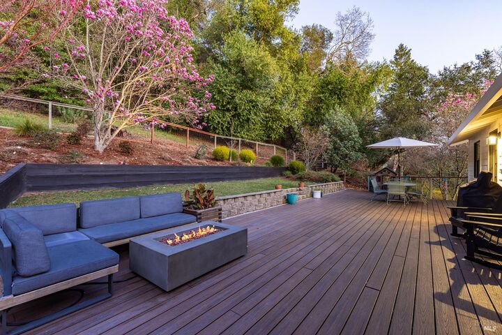 Property Photo:  1625 Madrone Avenue  CA 95448 