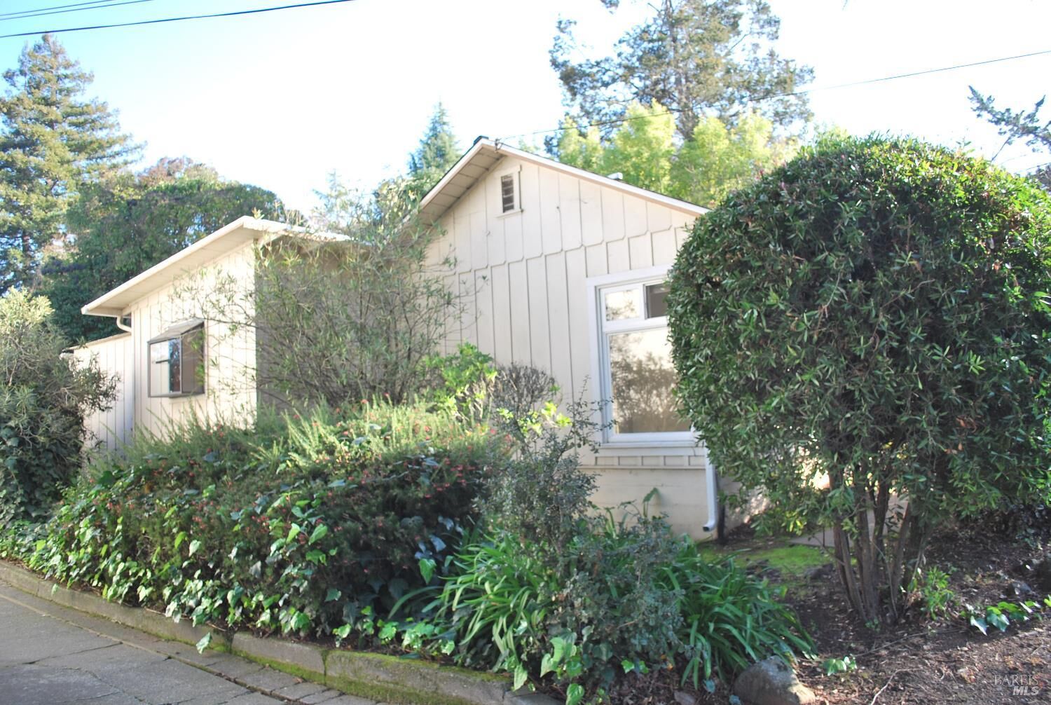 Property Photo:  1309 D Street Extension Street  CA 94952 