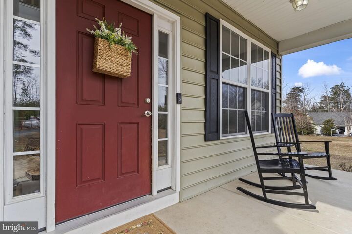 Property Photo:  46118 Edgemore Way  MD 20634 