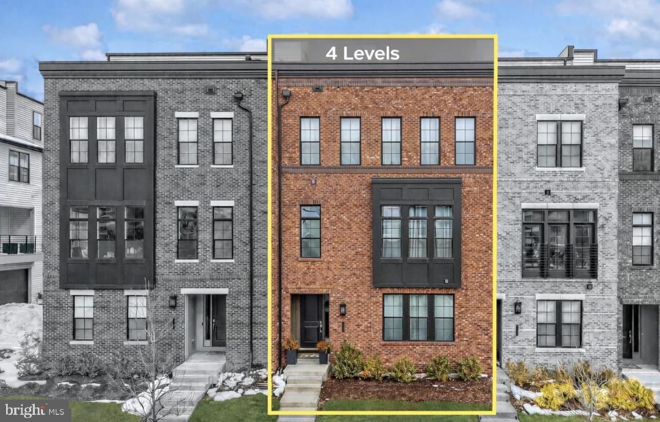 Property Photo:  43416 Grandmoore Street  VA 20148 