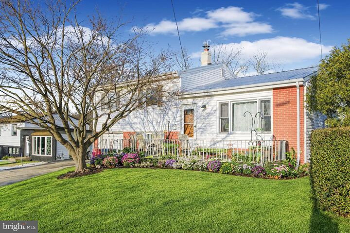 Property Photo: 6 Ava Avenue NJ 08083