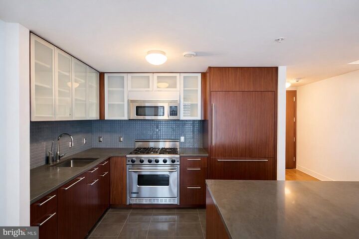 Property Photo:  1414 S Penn Square 00 8C  PA 19102 