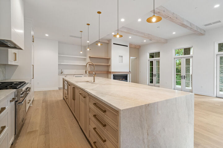 Property Photo:  211 Seven Farms Drive # 201  SC 29492 
