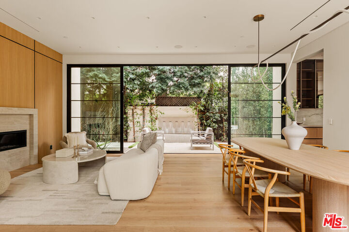 Property Photo:  11937 Addison St  CA 91607 