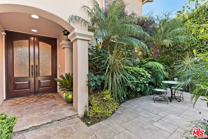 Property Photo:  10212 Briarwood Dr  CA 90077 