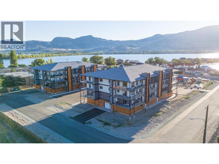 Property Photo: 5620 51st Street 307 BC V0H 1V6