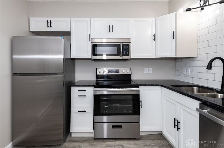 Property Photo: 300-304 Sal Boulevard OH 45067