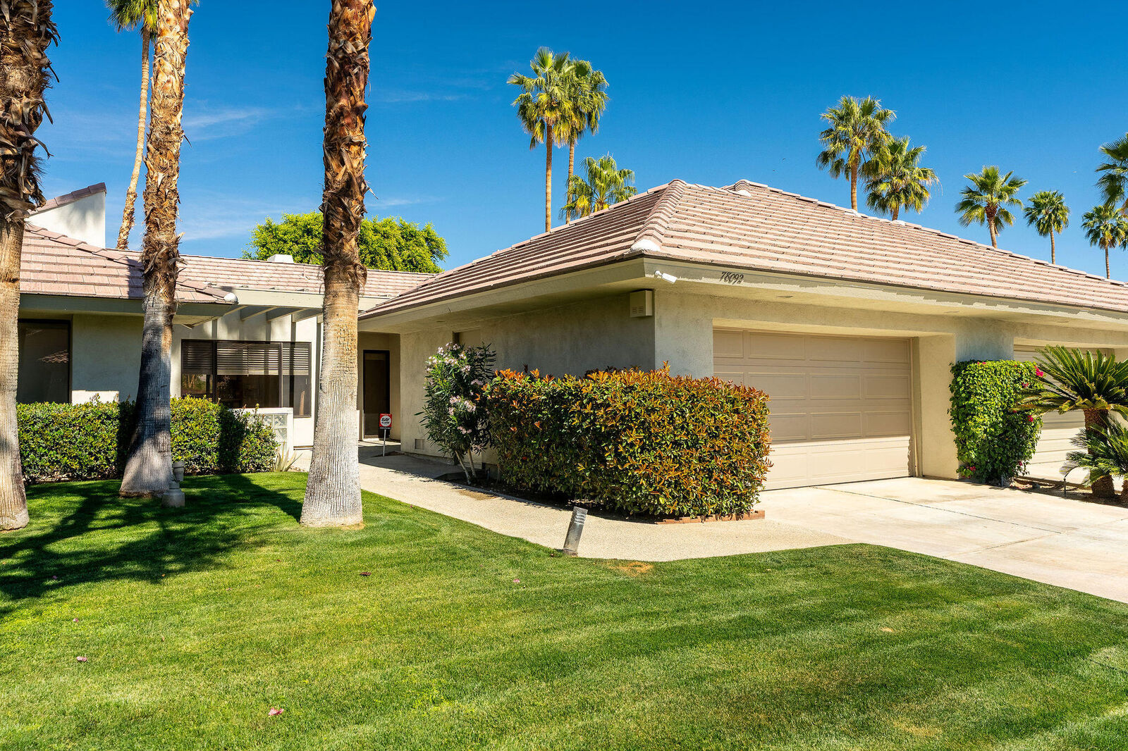 Property Photo:  78092 Calle Norte  CA 92253 