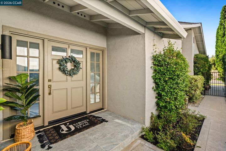 Property Photo:  2003 Saint George Rd  CA 94526 