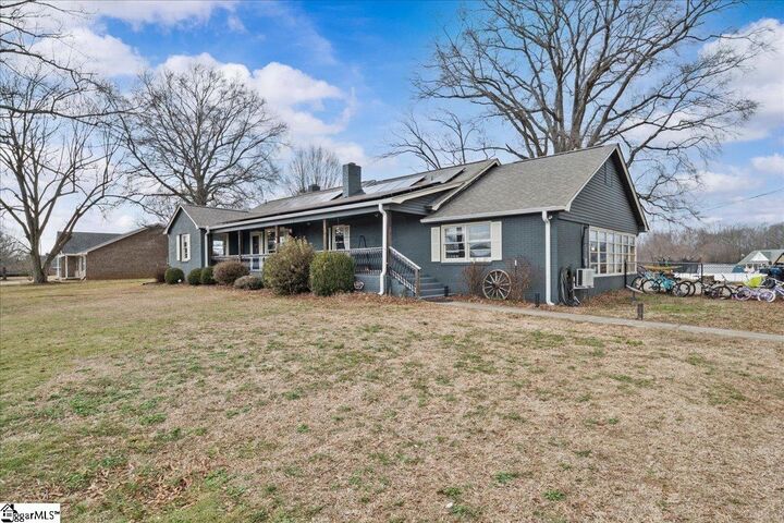 Property Photo: 148 Virginia Avenue SC 29341