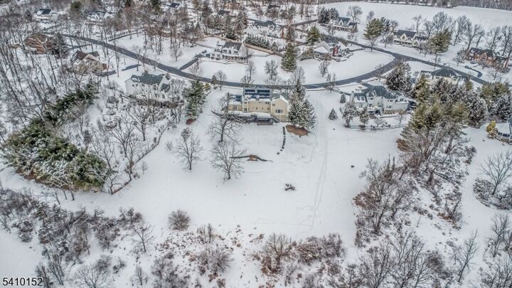 Property Photo:  10 Red Robin Way  NJ 08822 