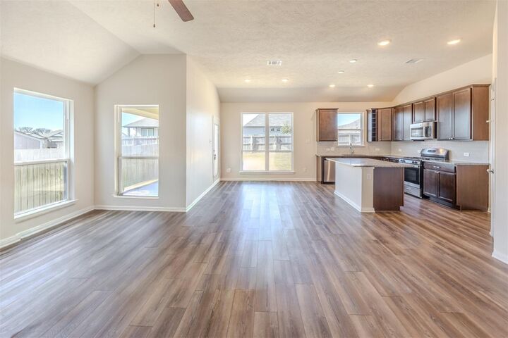 Property Photo:  1012 Old Vine Road  TX 77833 