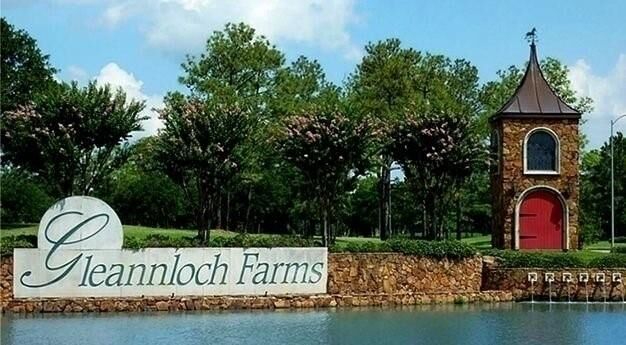 Property Photo:  9827 Audubon Park Drive  TX 77379 