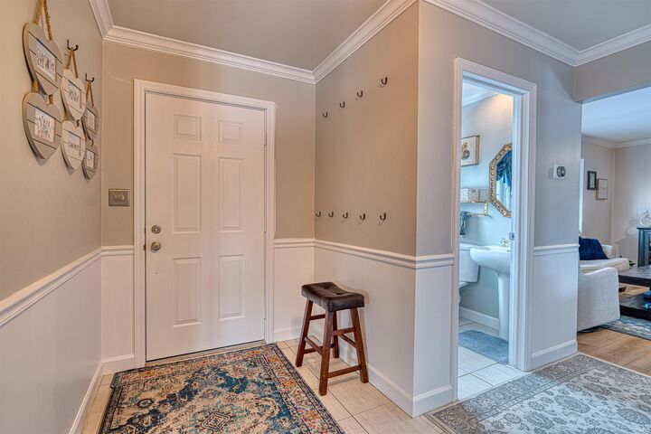 Property Photo:  5822 Hamilton Drive  IN 47711 