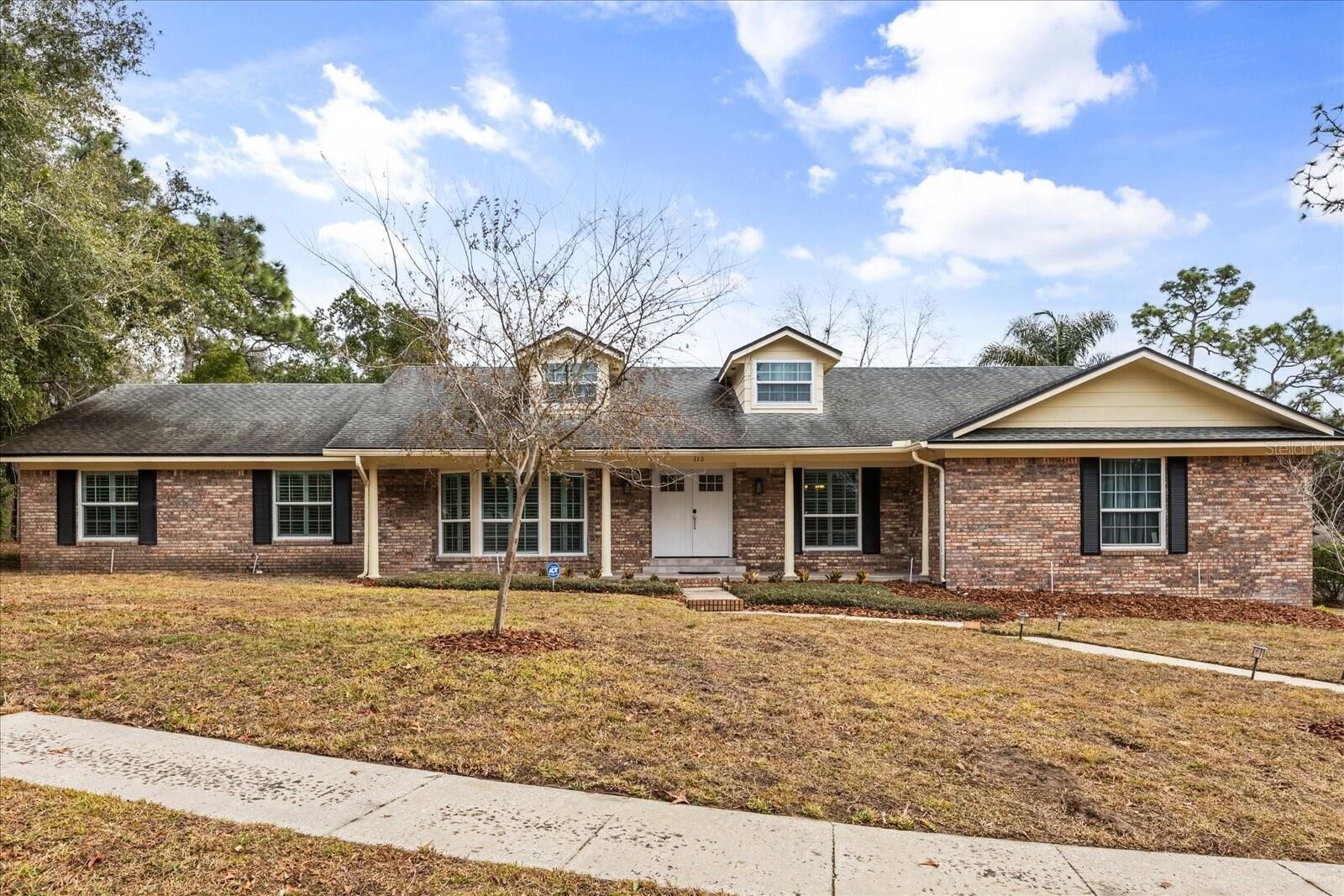 Property Photo:  110 Valley Circle  FL 32779 