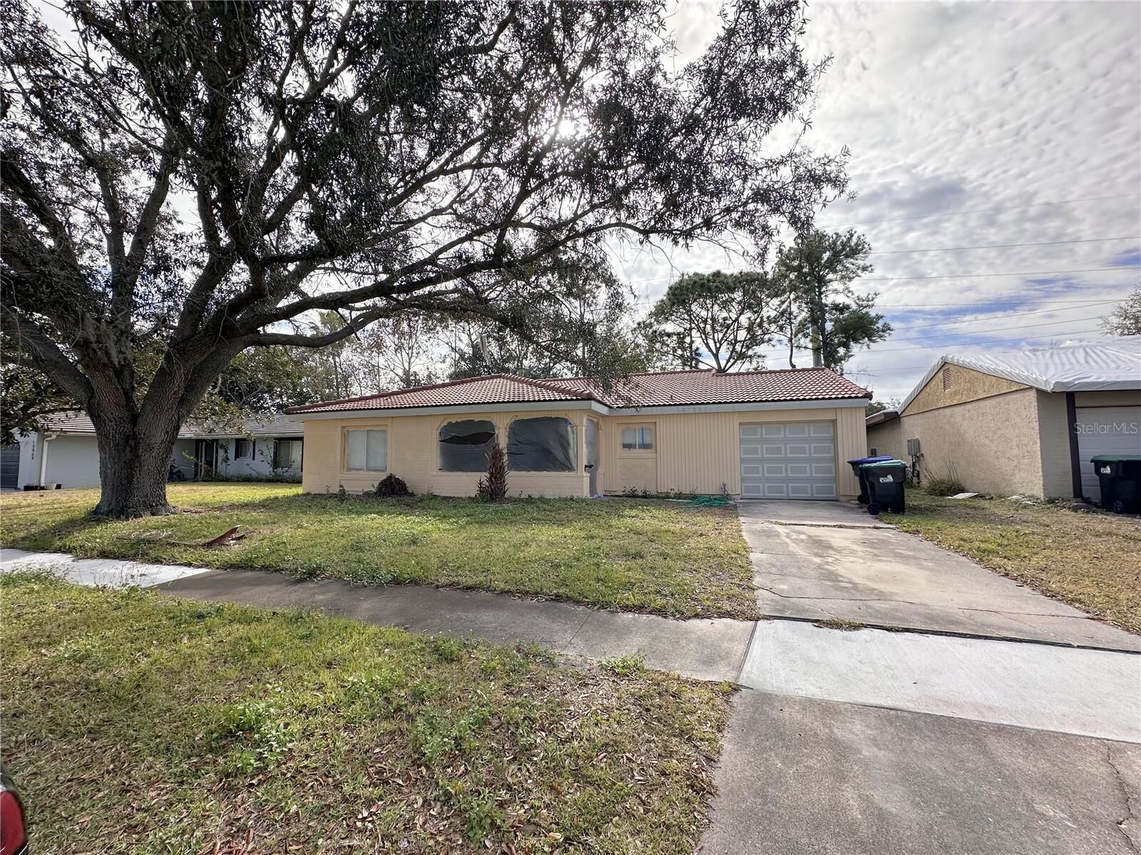 Property Photo: 10848 Wilderness Court FL 32821