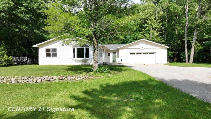 Property Photo:  10293 Carr Road  MI 48655-8627 