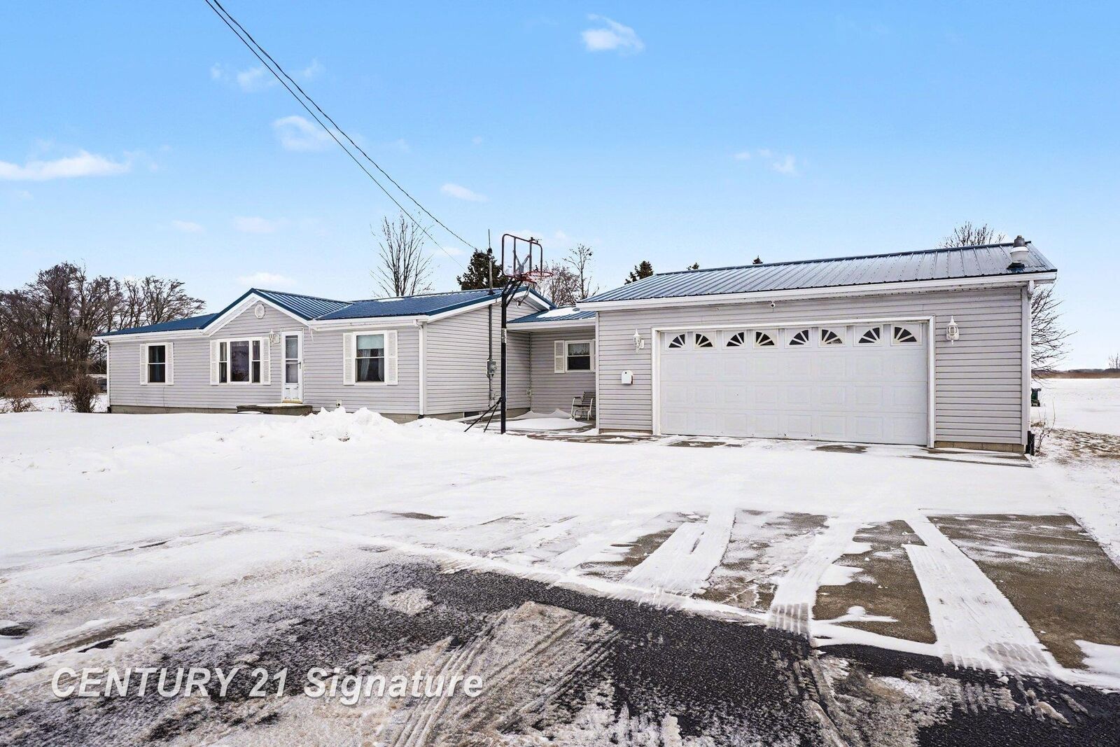 Property Photo: 1245 S Pine Road MI 48708