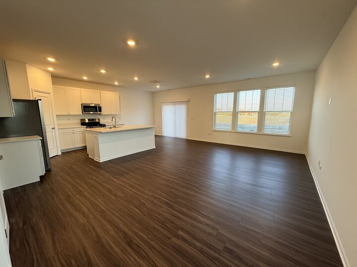 Property Photo:  15141 S Hepworth Place 15141  IL 60544 