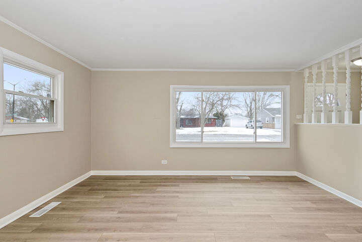 Property Photo:  165 Nashua Street  IL 60466 