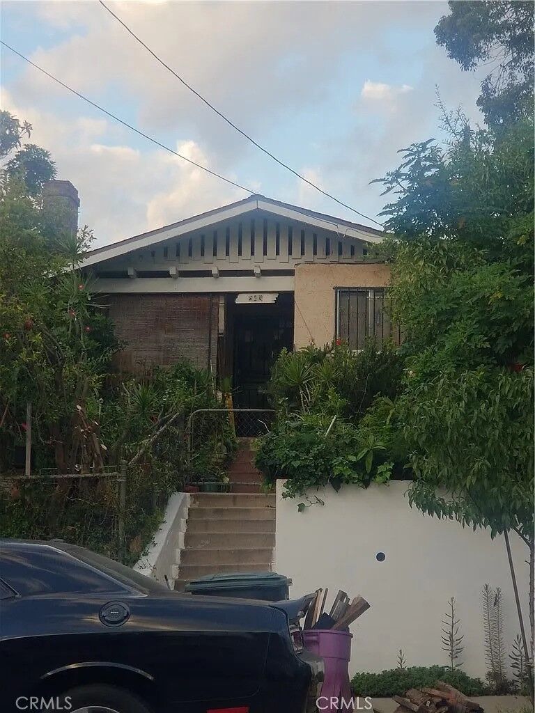 Property Photo: 543 S Ditman CA 90063