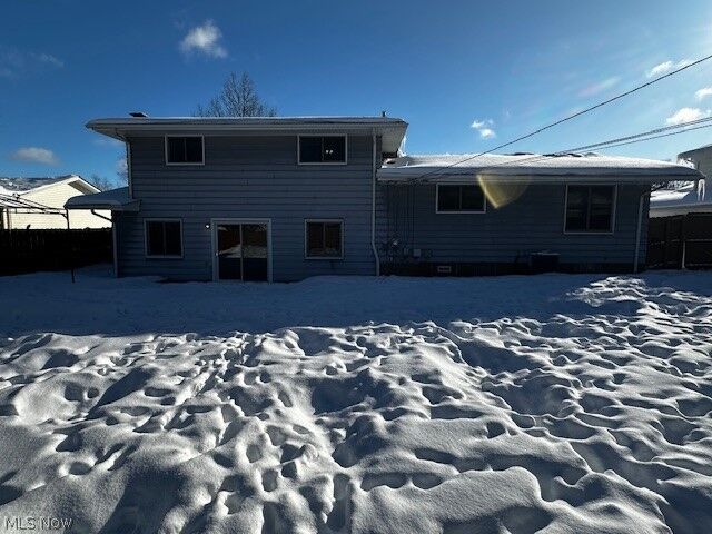 Property Photo:  7674 Daytona Drive  OH 44134 