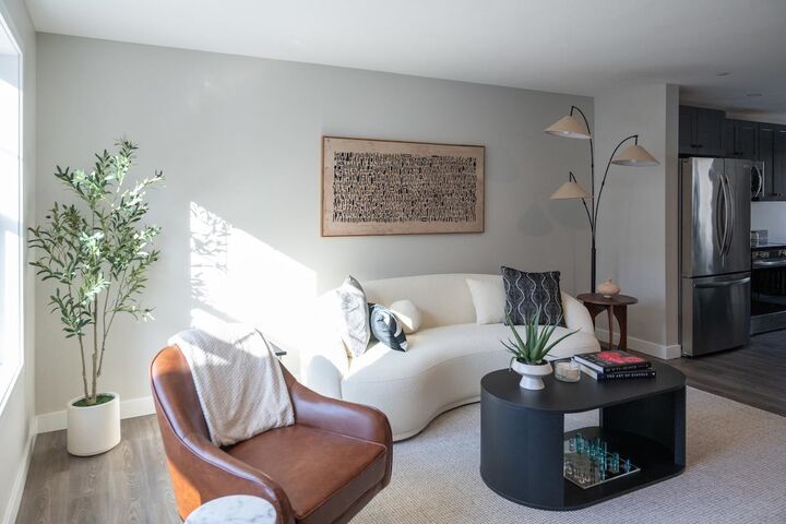 Property Photo: 1 Saddle Rock Way NH 03102