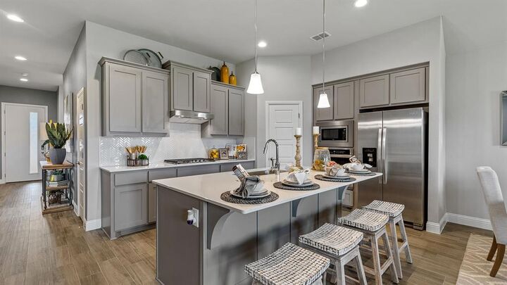 Property Photo:  2601 Starling Street  TX 76205 