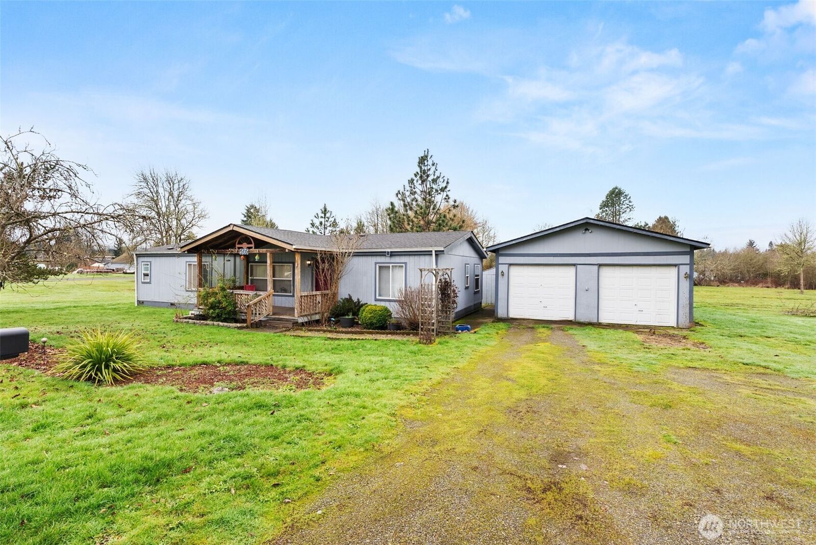 Property Photo: 516 D Street WA 98593