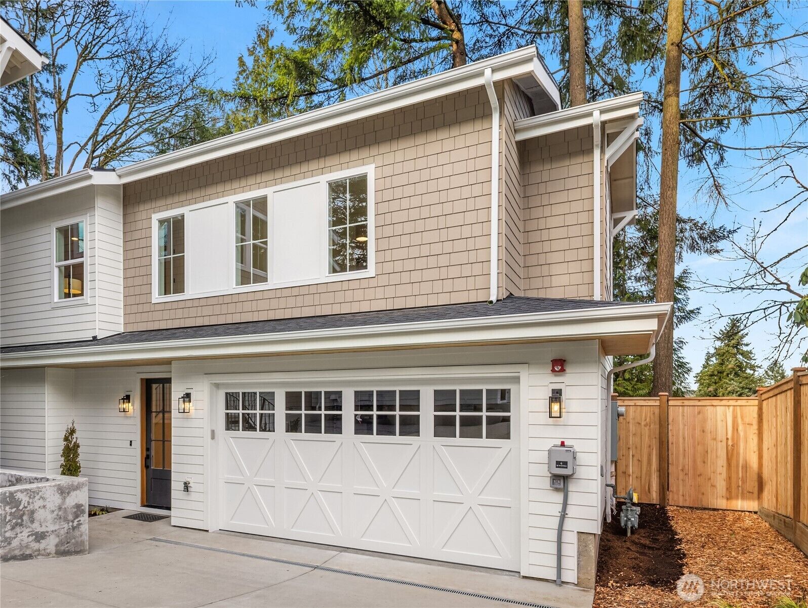 Property Photo:  11814 NE 103rd Place  WA 98033 